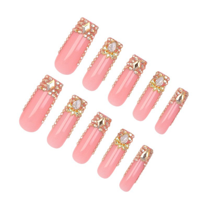 Kunstnagelset mit Glamourösen Strassakzenten Karnz