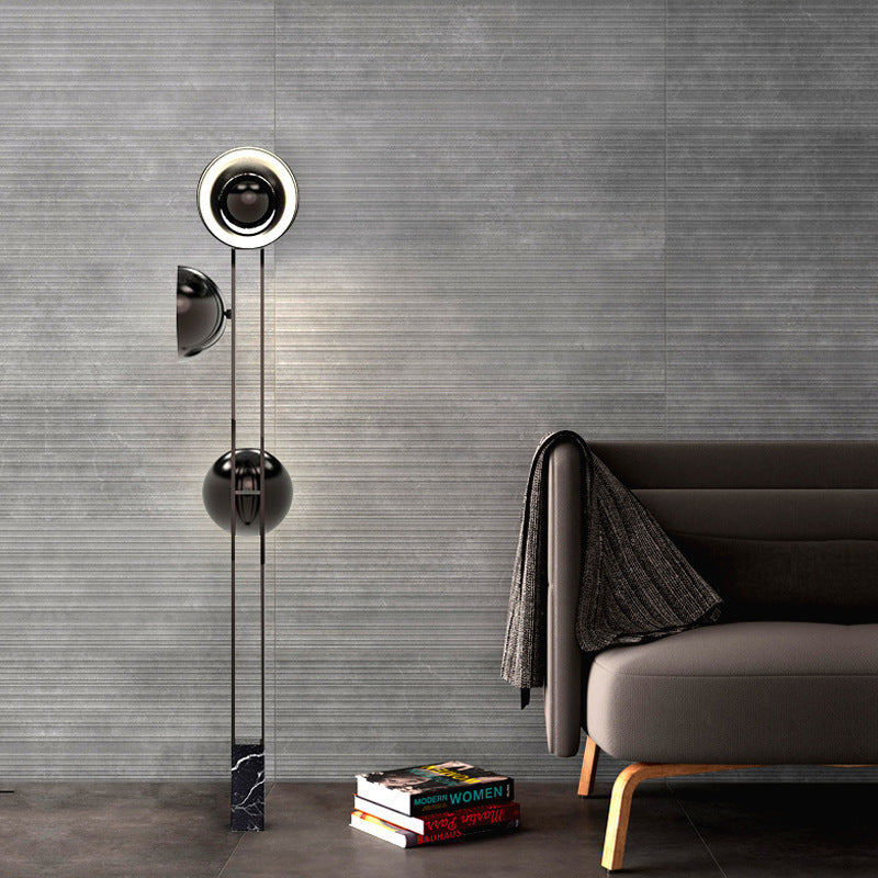 Moderne Stehlampe mit Marmorbasis