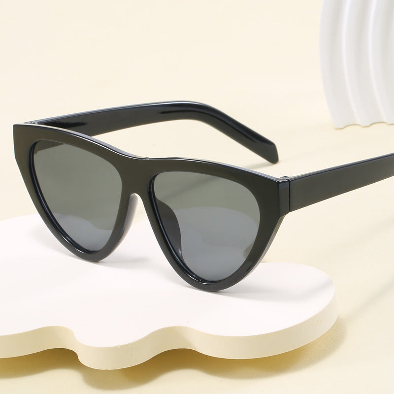 Damen futuristische Cat-Eye Sonnenbrille mit hochwertigem Kunststoffrahmen Karnz