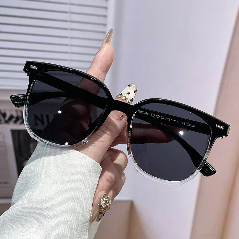 Damen modische Sonnenbrille im minimalistischem Design Karnz