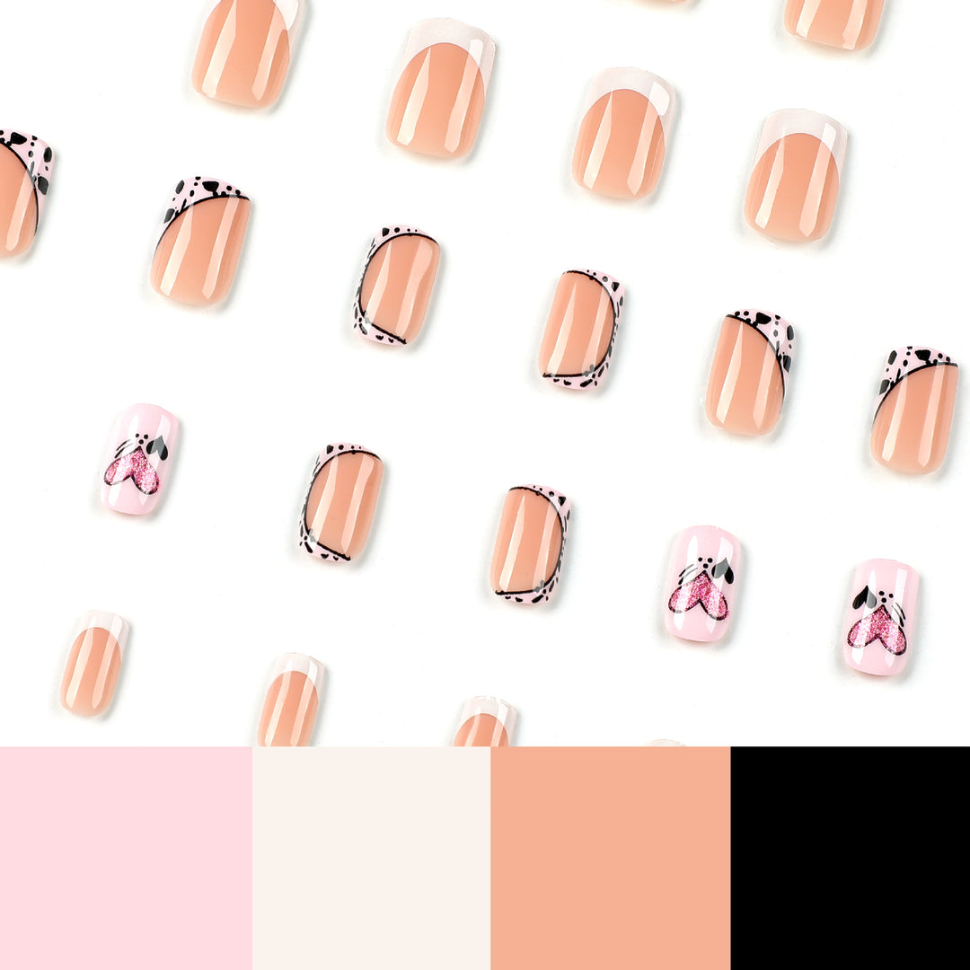 Kunstvolle Nagelkunst mit Herz- und Tiermotiven Karnz