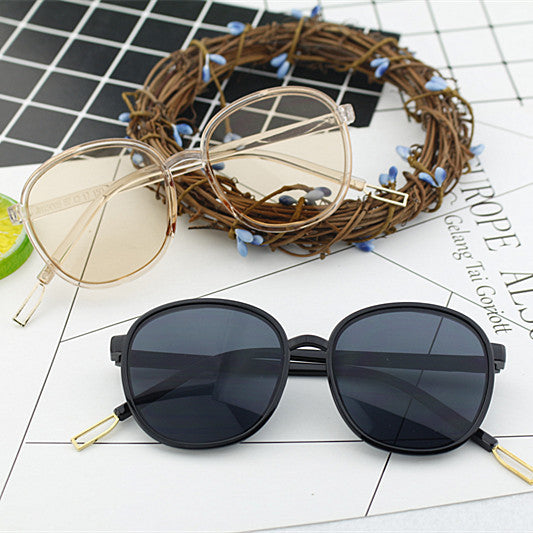 Damen modische quadratische Sonnenbrille mit transparentem Rahmen Karnz