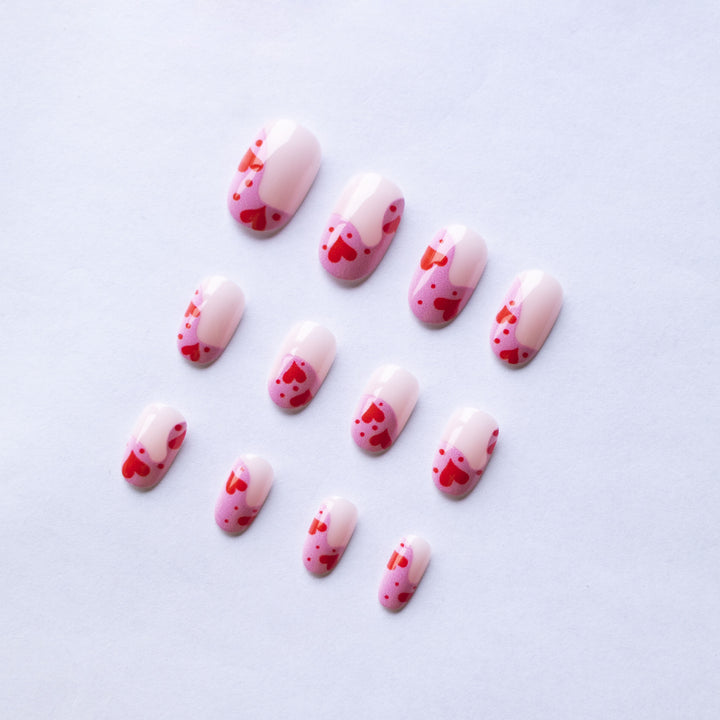 Herz Muster Nagelkunst