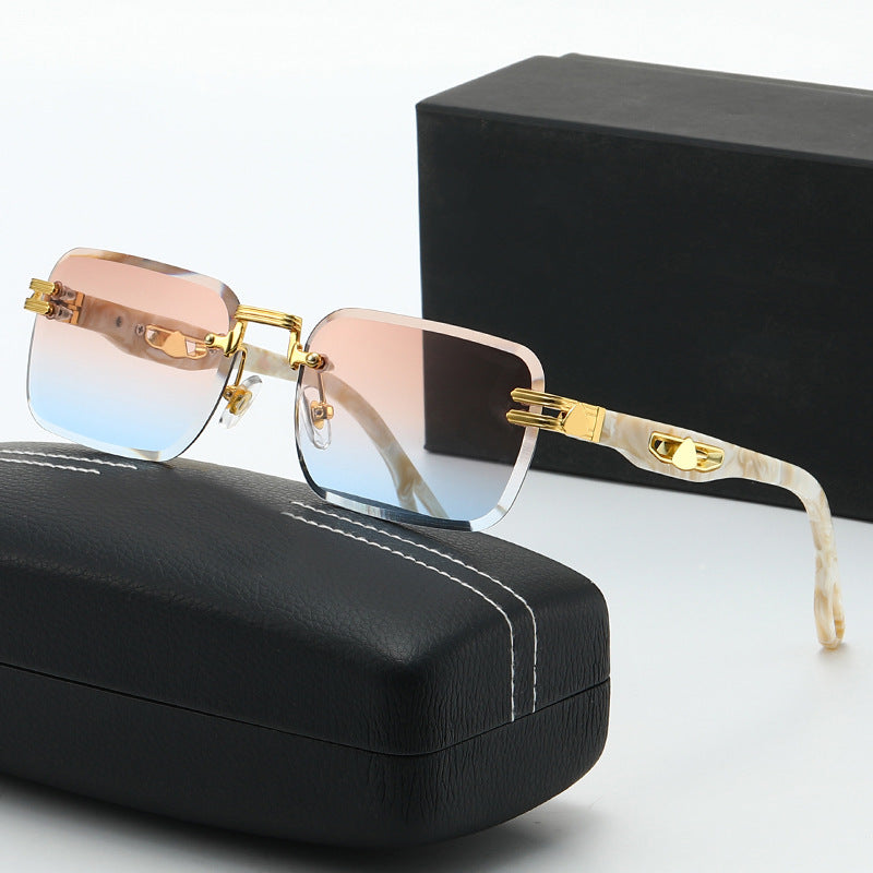 Damen stilvolle quadratische Korrektionsbrille Karnz