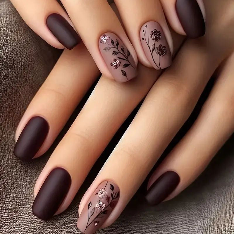 Künstlerische herbstliche Nagelkunst Karnz