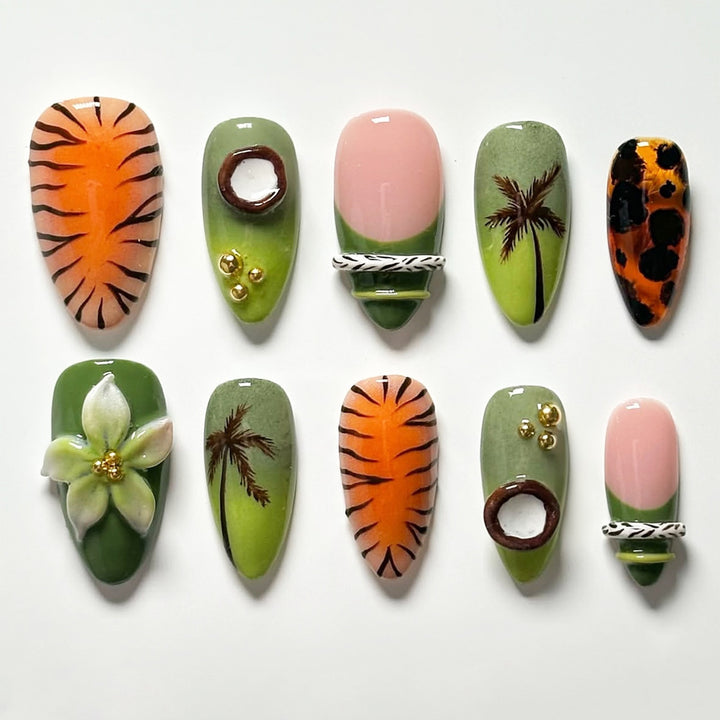 Exquisite Kunstnagel Kollektion mit floralen Mustern Karnz