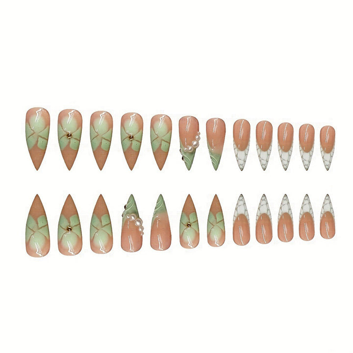 Dekorative Stiletto Press-On Nagelerweiterungen Karnz