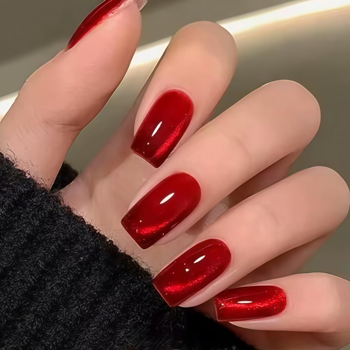 Elegante Kunstnägel mit luxuriösem Glanz-Finish Karnz