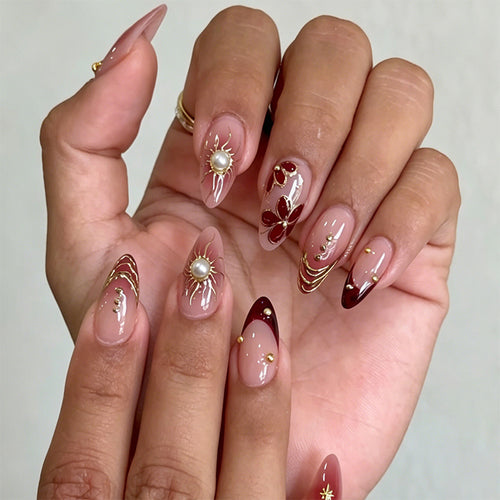 Kunstvolle 3D Nagelspitzen mit maritimem Design Karnz
