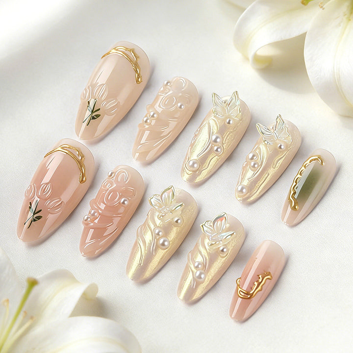 Künstlerische Gel-Nagelverlängerungen Karnz