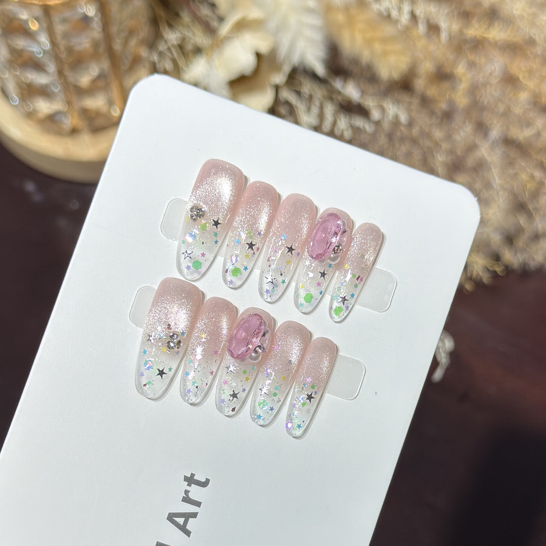 Dekoratives Press-On Nagelkunst Set Karnz