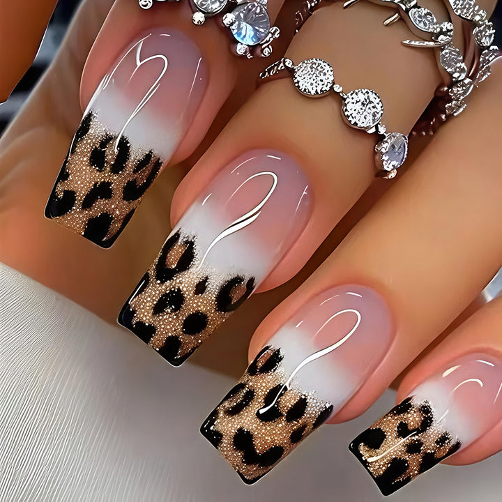 Kunstnägel mit Elegantem Leopardenmuster Karnz