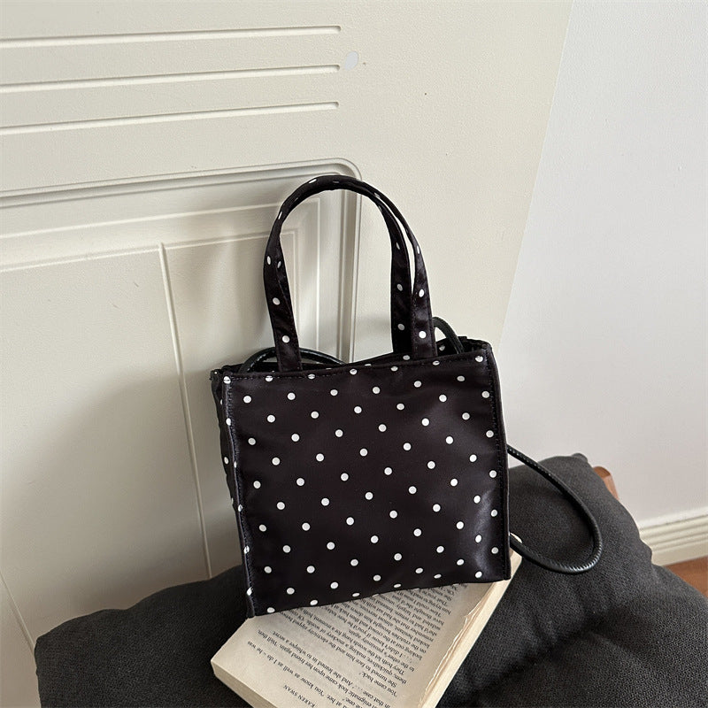 Charmante Pünktchen Mini-Handtasche