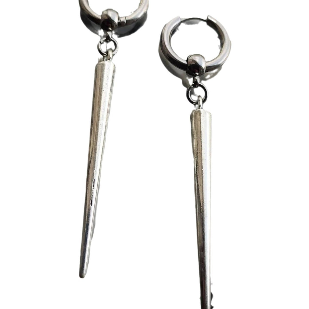 Hängende Spikes Ohrringe Karnz