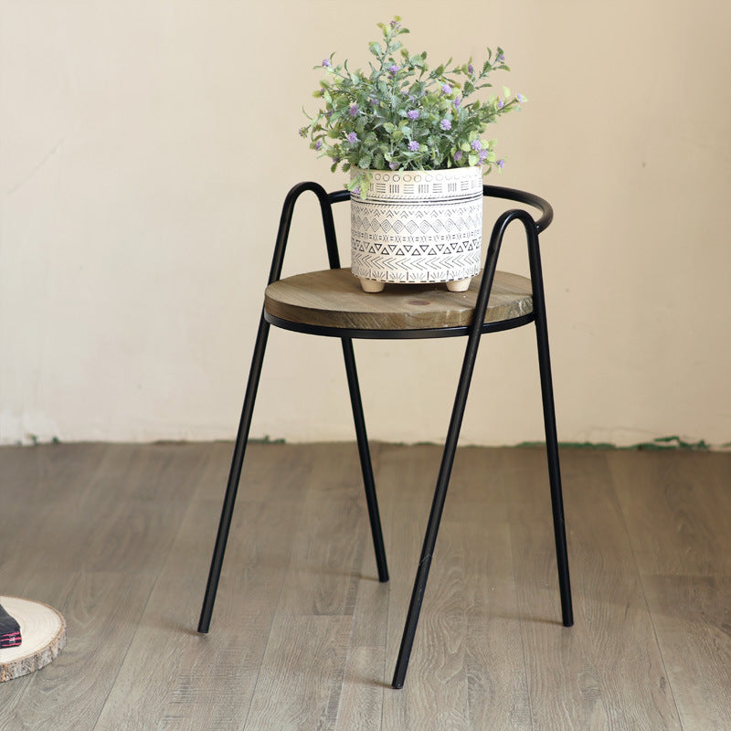 Moderner Hocker mit Holzsitz und Metallgestell Karnz