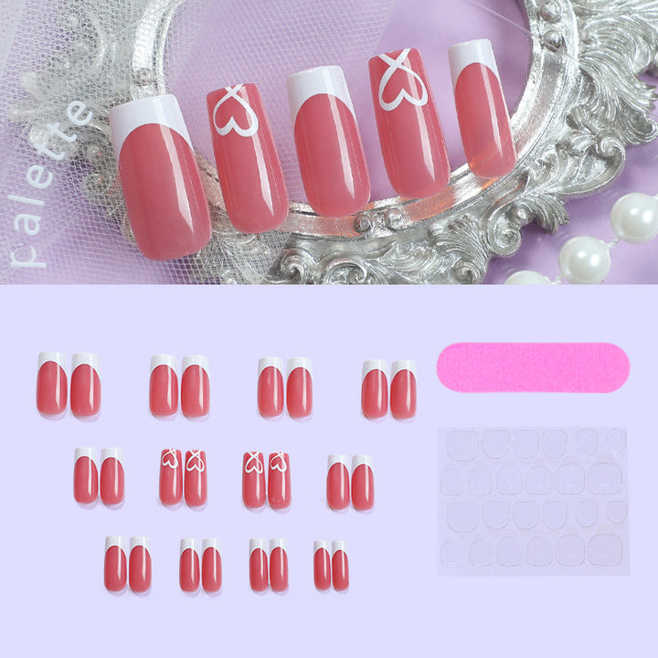 Dekoratives Press-On-Nagelset mit Herzakzenten Karnz