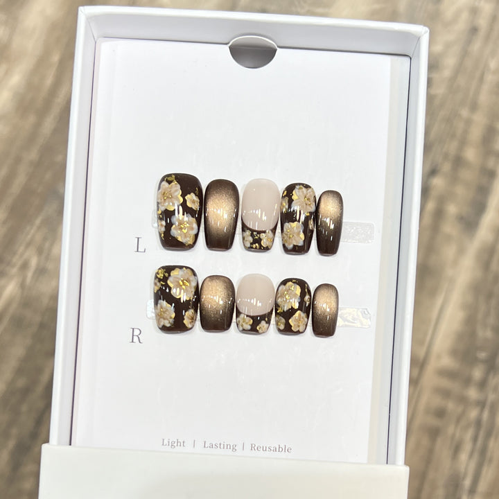 Dekorativer Floral Stiletto Press-On Nail Set Karnz