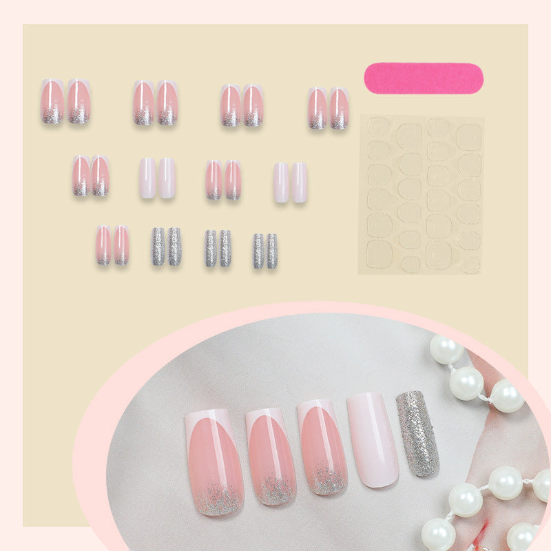 Elegantes Press-On-Nagelset mit glitzernden Spitzen Karnz