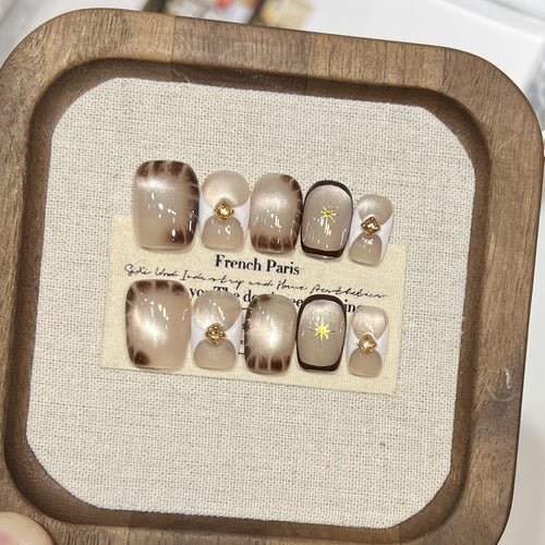 Elegantes French Tip Press-On Nagelkunst Set