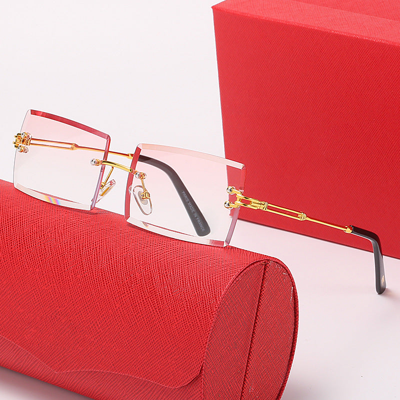 Damen stilvolle quadratische Sonnenbrille mit luxuriösen Metallakzenten Karnz