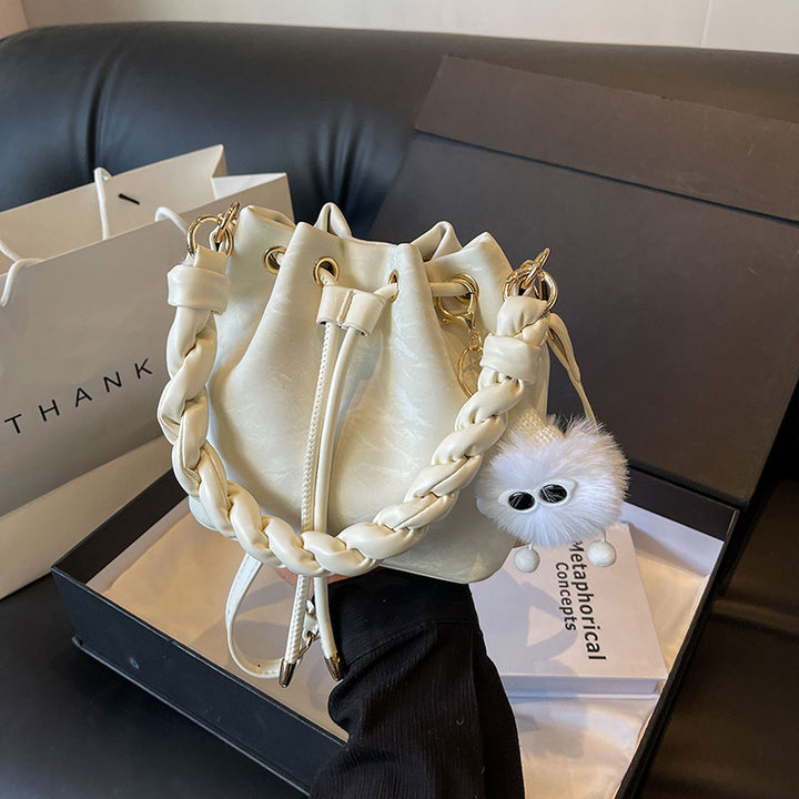 Stylische gehäkelte Schultertasche Karnz