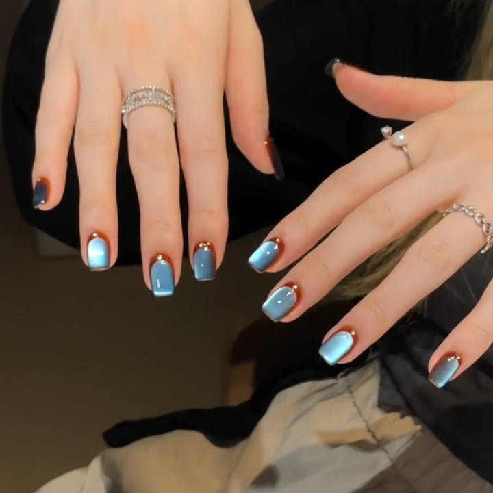 Kreative Nagelspitzen mit Glanzeffekten Karnz