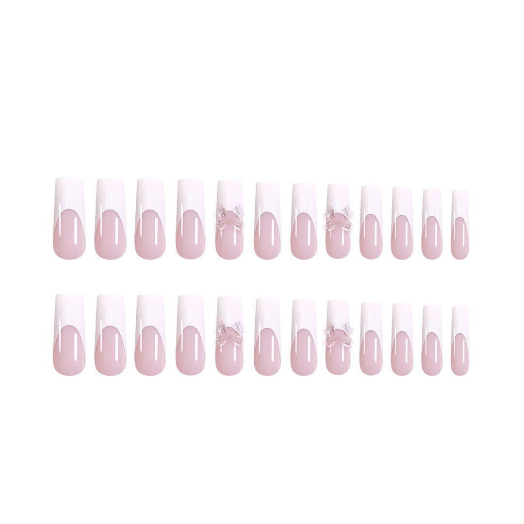 Kunstvolle 3D Nail Art mit Blütenverzierungen Karnz