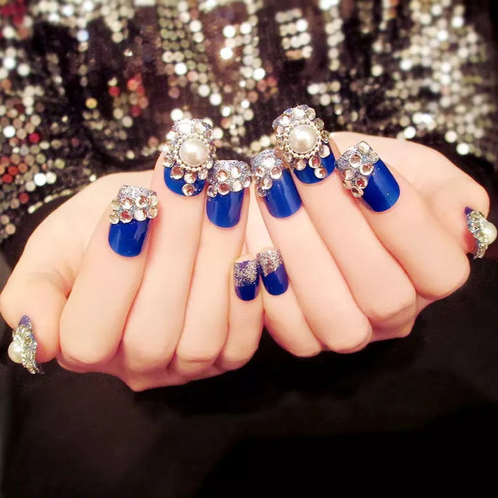 Glamouröse mit Strass verziert Press-On Nagelspitzen