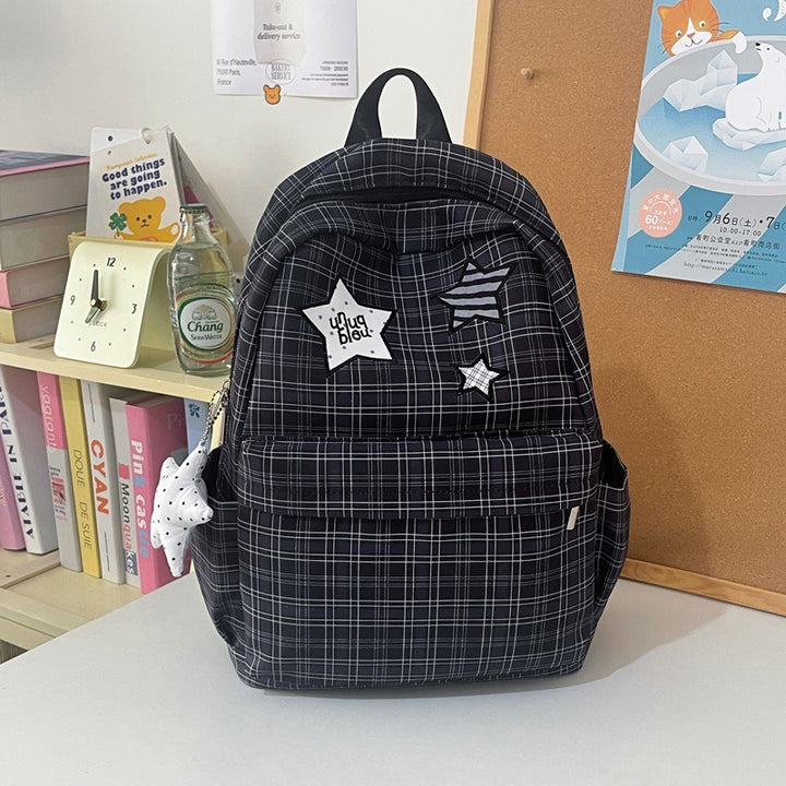 Stylischer praktischer Rucksack mit Karomuster Karnz