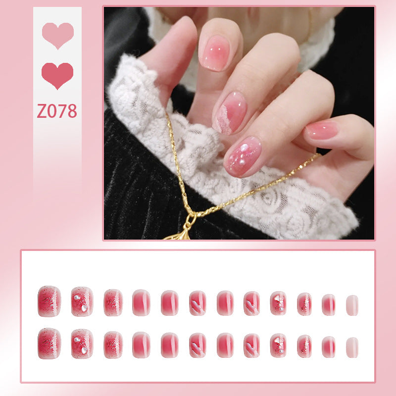 Künstlerische Press-On Nageldesigns