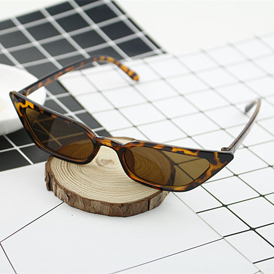 Damen modische Augenbrille mit filigranem Design Karnz