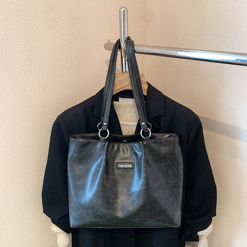 Moderne elegante Handtasche Karnz