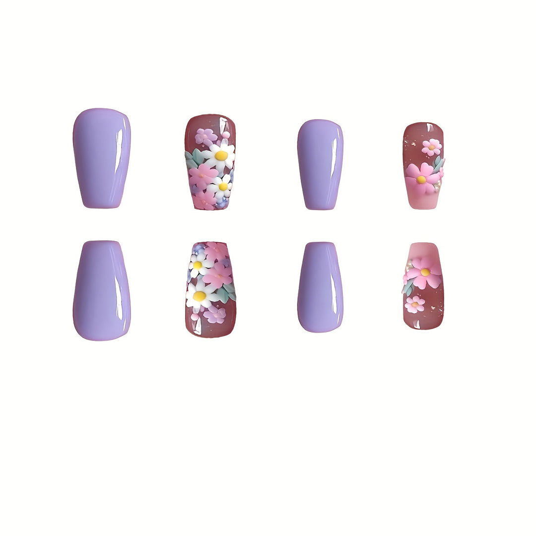 Blumen-dekorierte Press-On-Nail-Art Karnz