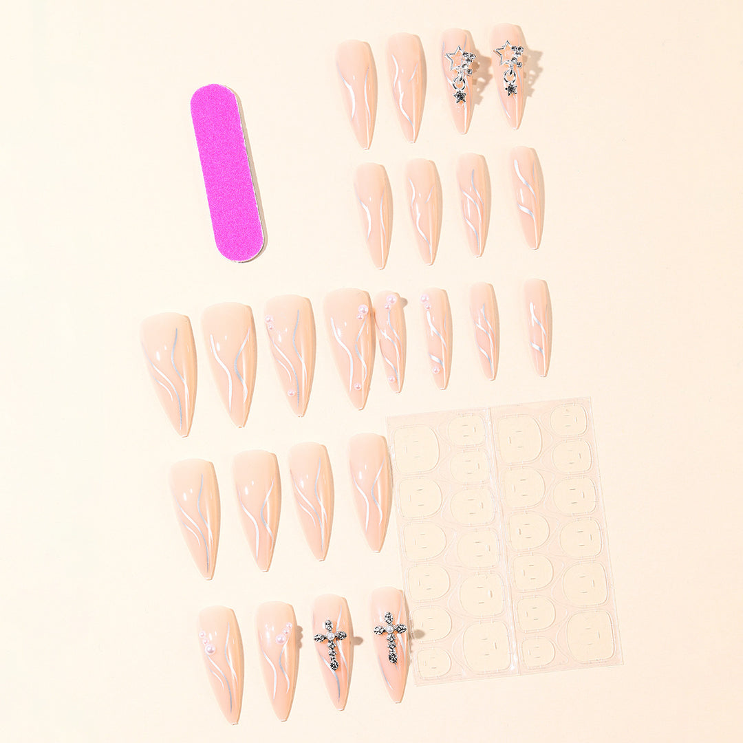 Stiletto AcrylNagelkunstverlängerungen mit dekorativen Akzenten Karnz