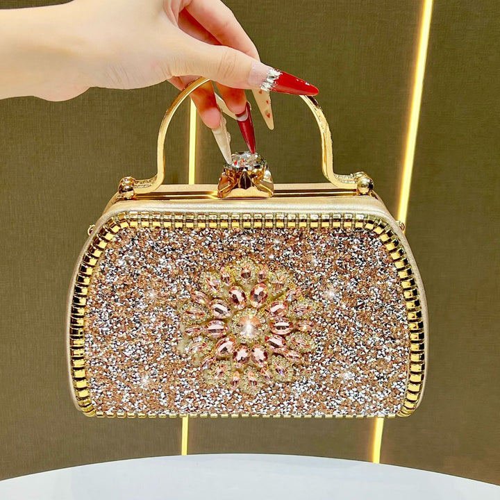Vintage-inspirierte, mit Kristallen verzierte Handtasche zum Halten
