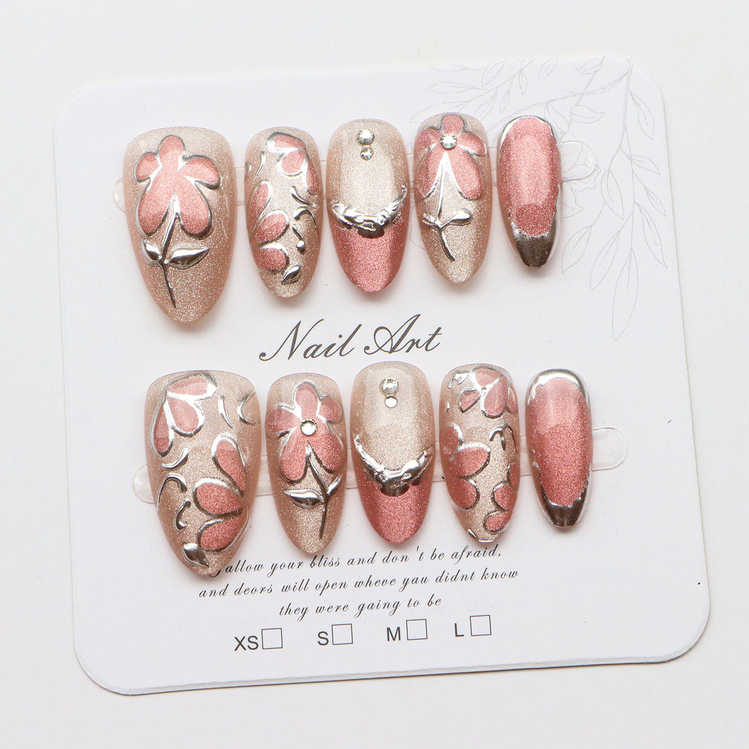 Dekorative Nagelkunst