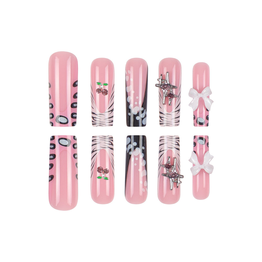 Künstlerische Stiletto Nagelkunst Verlängerungen Karnz
