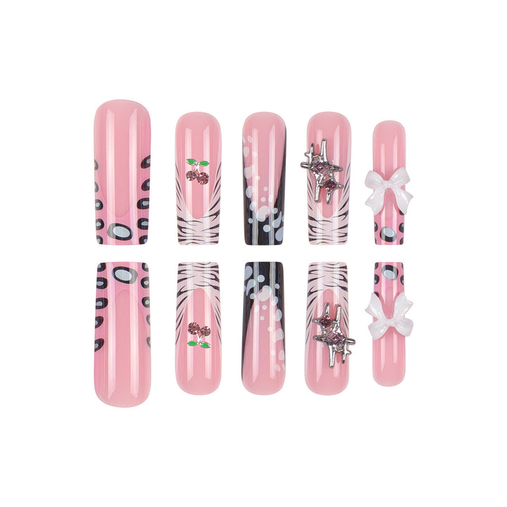 Künstlerische Stiletto Nagelkunst Verlängerungen Karnz