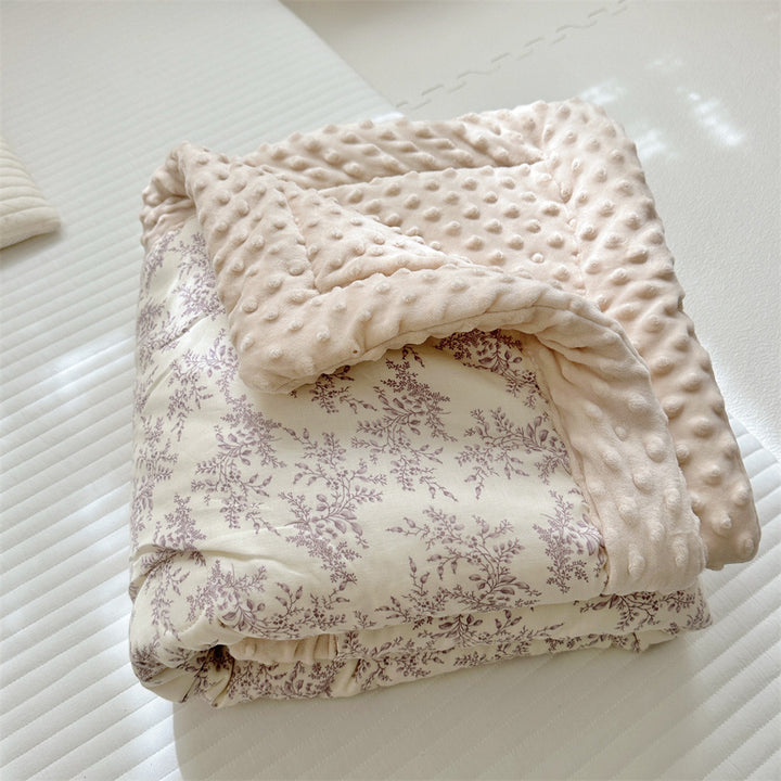 Wendbare Minky Dot Babydecke mit Baumwoll-Teddy-Druck und gestepptem Futter