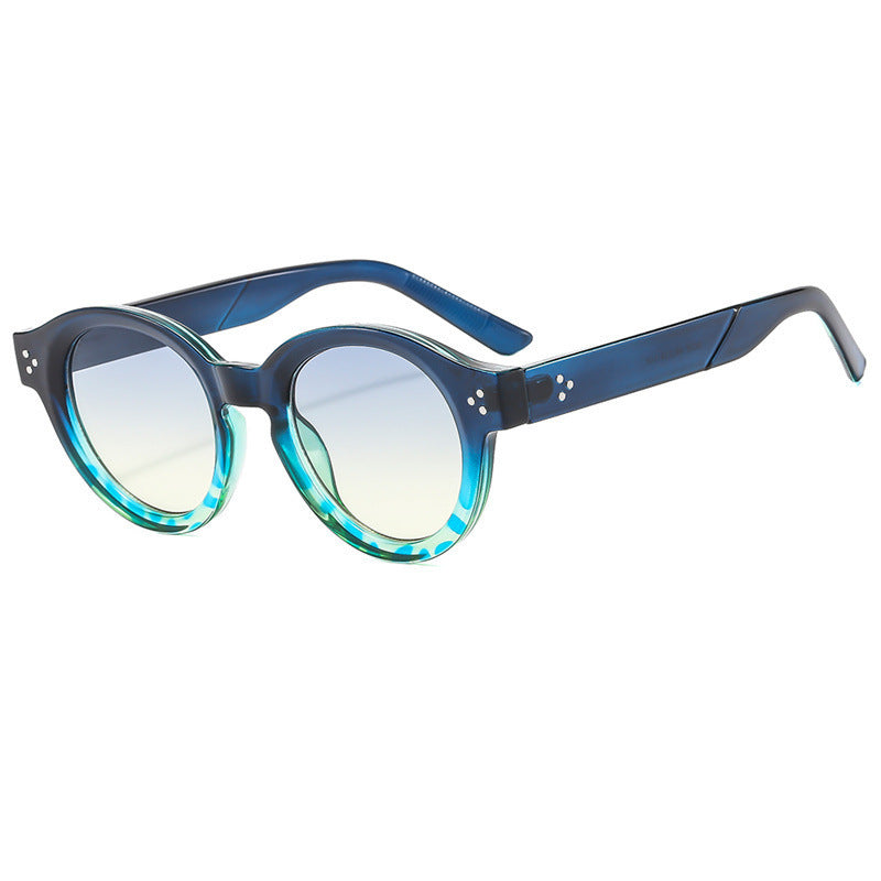 Damen modische Sonnenbrille mit klarem und strukturiertem Rahmen Karnz