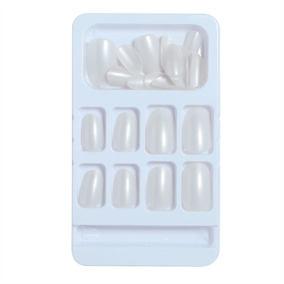 Premium Glänzende Mandelförmige Press-On Nagelspitzen Karnz