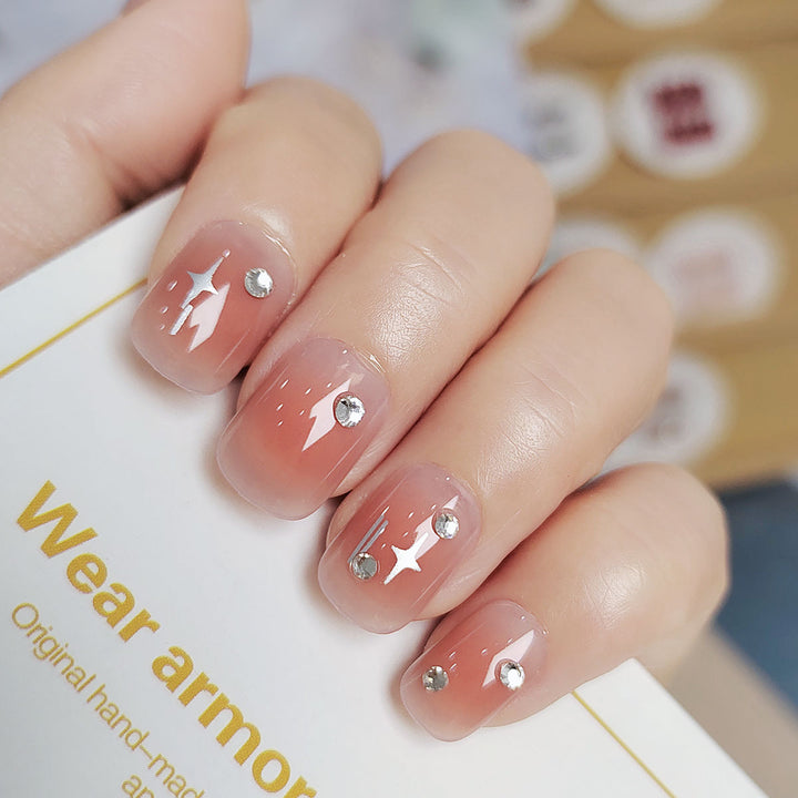 Elegante mit Kristallen verzierte Press-On Nagelkunst