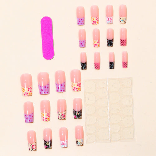 Künstlerische Acryl Nageldesigns Karnz