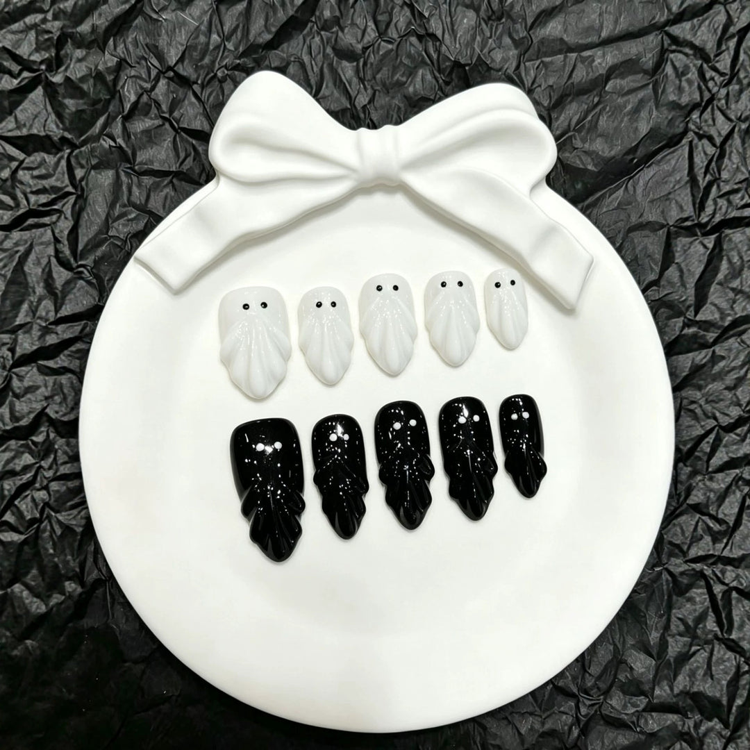 Verspieltes Geister-Themen Press-On Nagelset