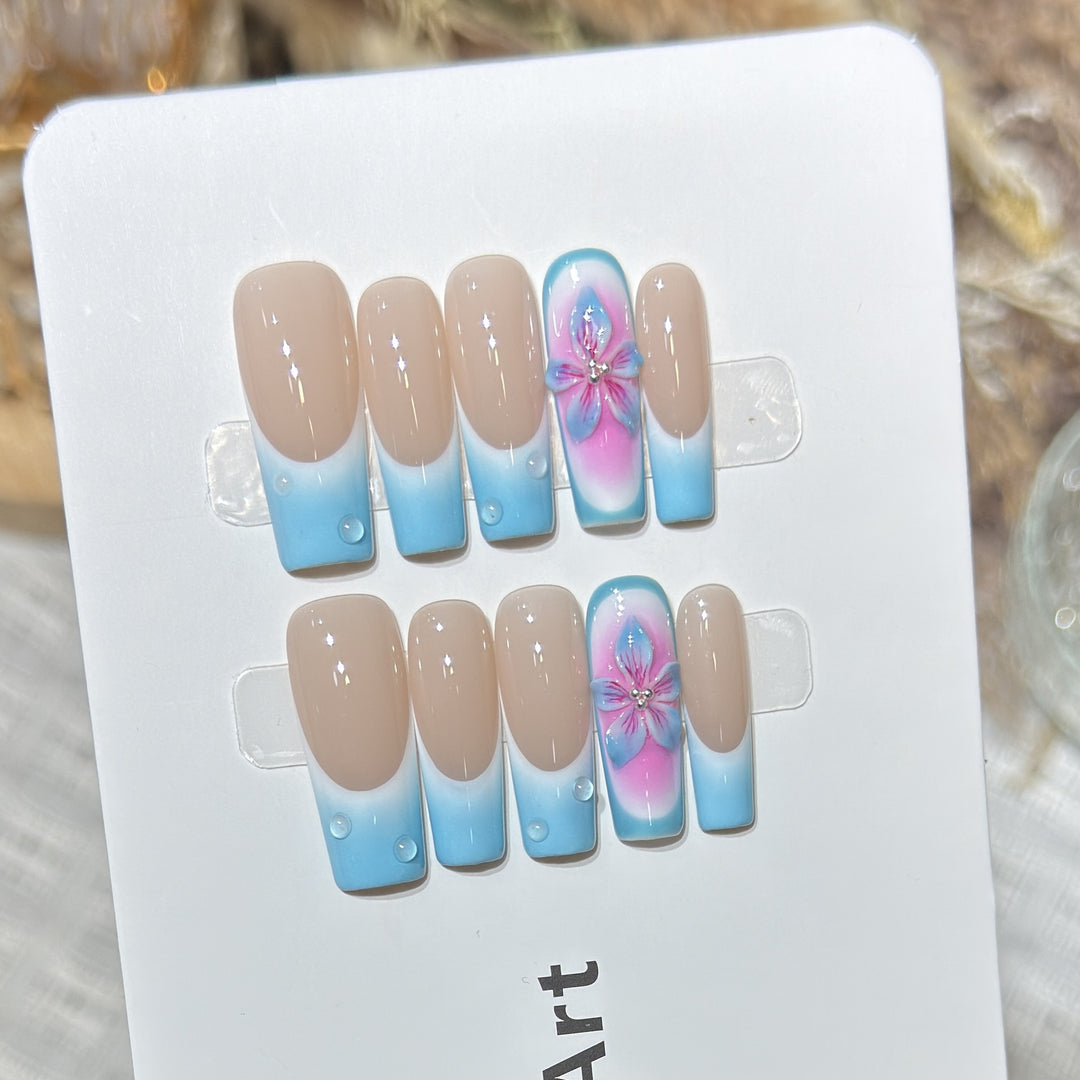 Floral-Accent Press-On Nail Set Karnz