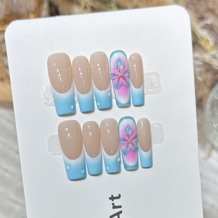 Floral-Accent Press-On Nail Set Karnz