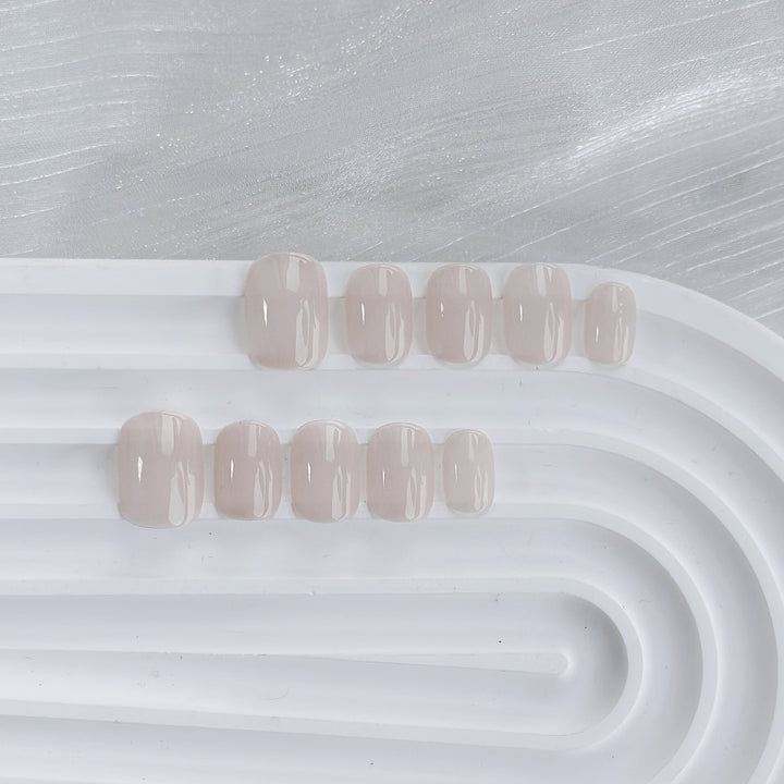 Herz dekoriertes Press-On Nagelset