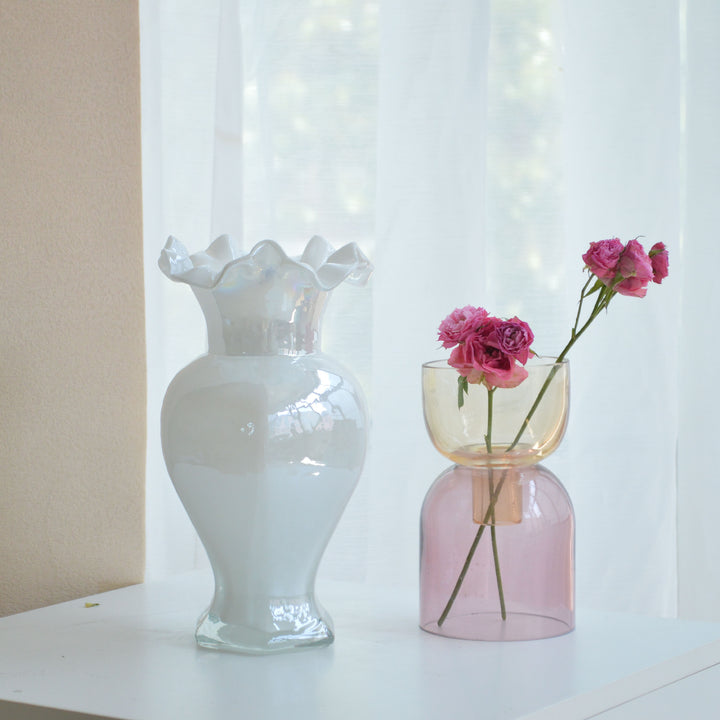 Handgeblasene Rüschenglasvase mit Ombre-Pink-Ivory-Finish Karnz