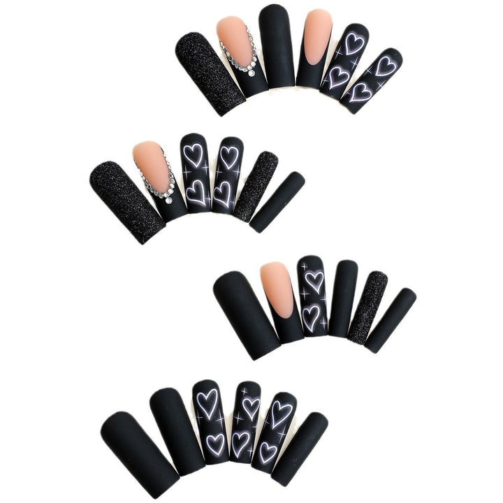 Künstlerische Herz-Themen Nagelverzierungen Karnz