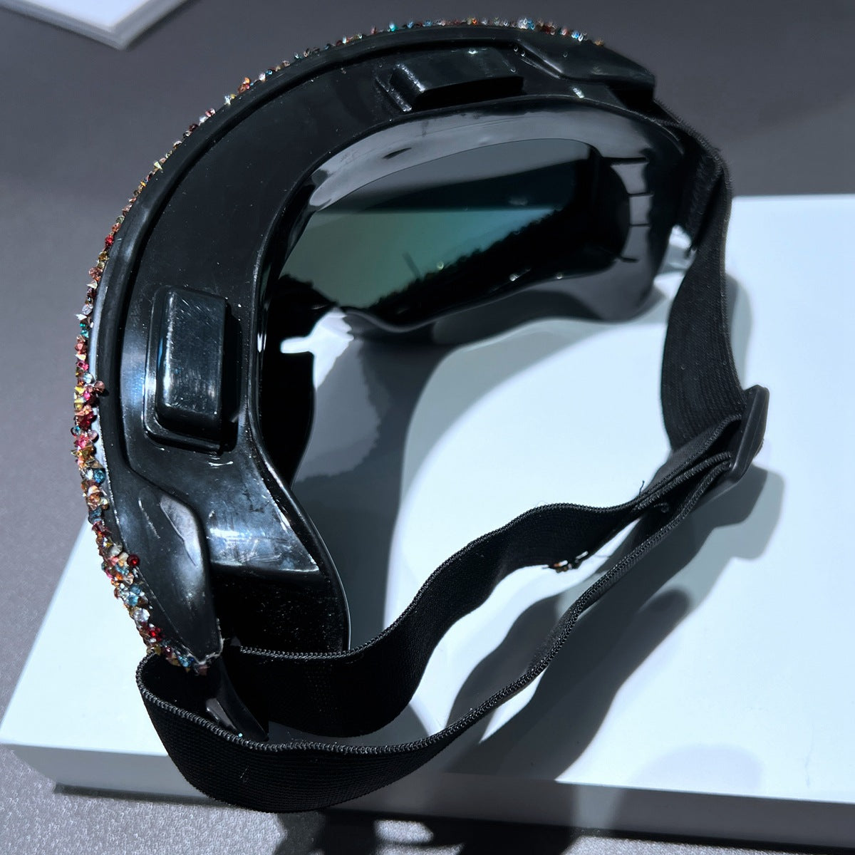 Damen Skisport-Brille mit funkelnder Kristallverzierung Karnz